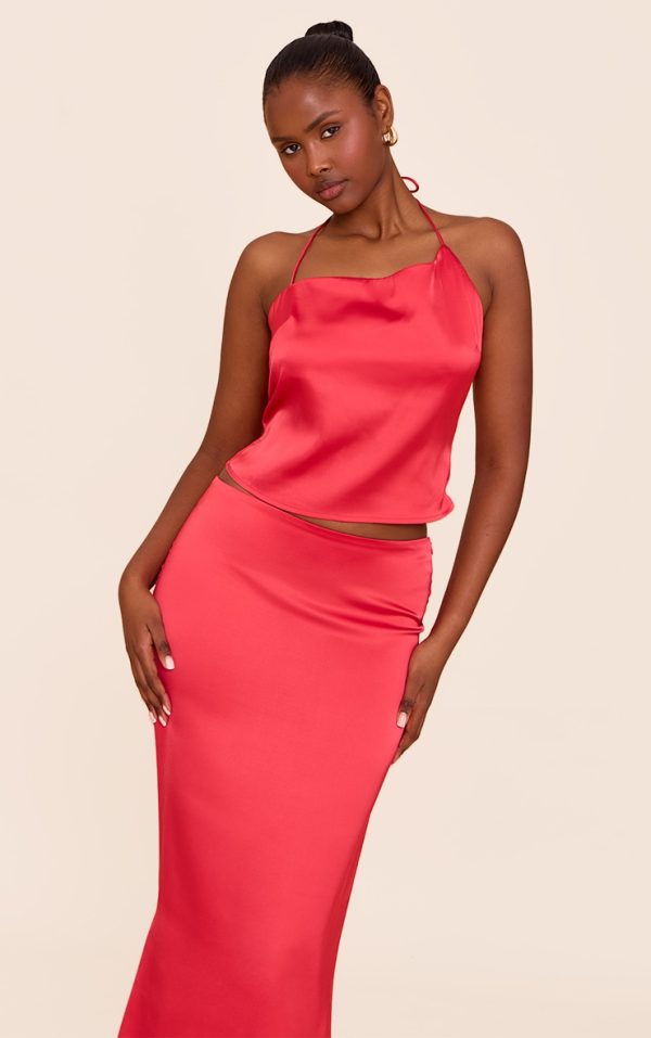 42d621d112e387ce3ebbea69ebd3ad74166cc2a4_CNN0387_1_tomato_red_satin_halterneck_crop_top
