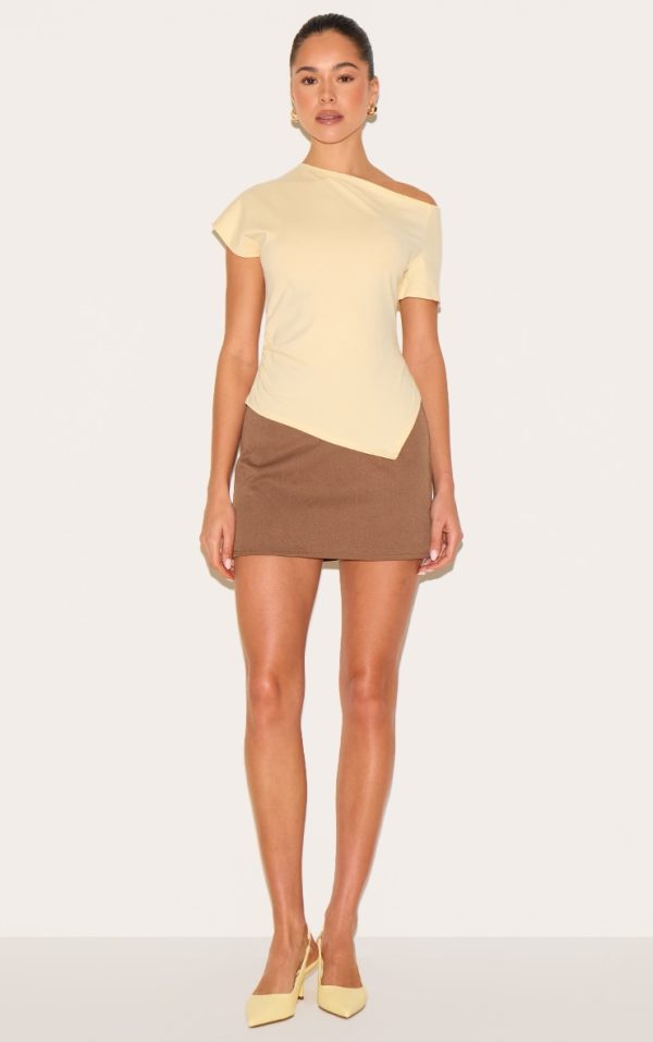 7aa1a5da7c3d1124d96a26e3137c9f04312bcc72_CNM8385_3_butter_yellow_cotton_off_shoulder_drape_longline_top