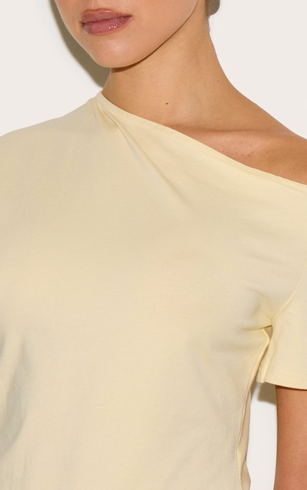 a8e5df5862b0c5259b116a6b7d520d1fffa4e20b_CNM8385_4_butter_yellow_cotton_off_shoulder_drape_longline_top